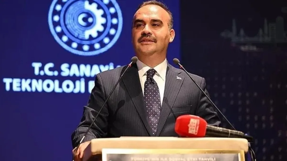 Bakan Kacır'dan Çinli mevkidaşı ile kritik görüşme