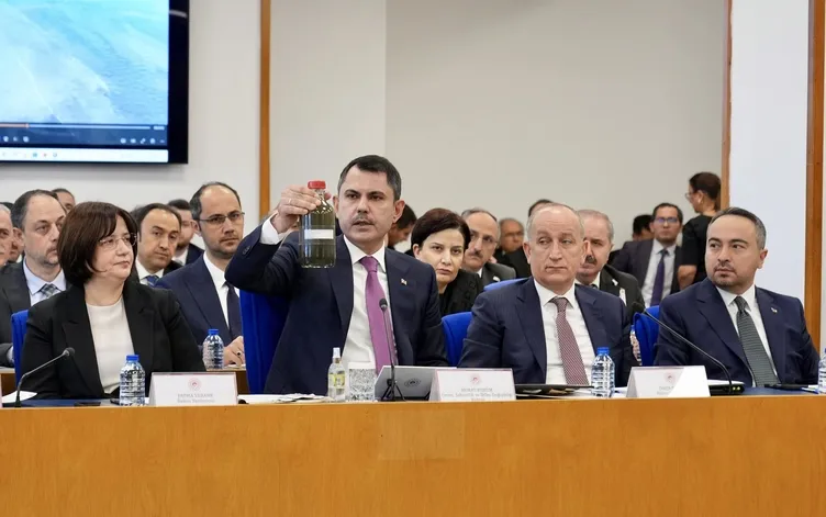 Çevre Bakanlığı’ndan İzmir Körfezi için çalıştay! Bilim Kurulu 4. Kez toplandı: İzmir için Nefes Projesi hazırlığı!