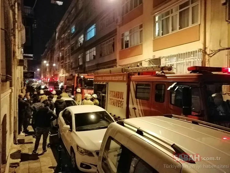 Kadıköy’de 6 katlı binada gazlı şömineden yangın çıktı, mahsur kalanlar dehşeti yaşadı