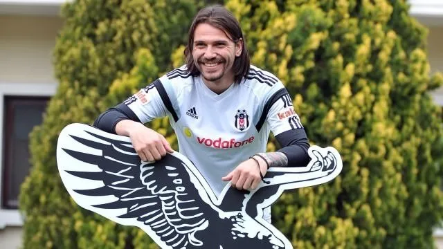 Ersan Adem Gülüm’dan flaş paylaşım: Beşiktaş’a geliyor!