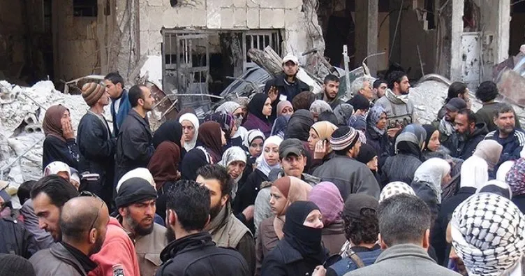 Esad rejimi mülteci kampını bombaladı
