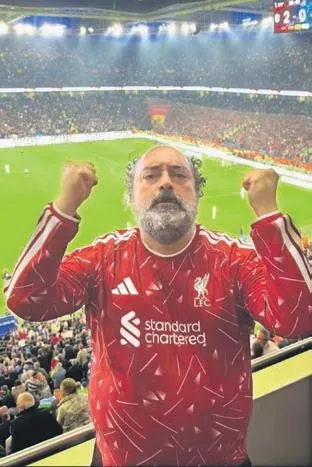 100 milyon verdi, oğlu Trabzonsporlu Salah’la maça çıktı! 13 yaşındaki Kuzey’in hayali gerçek oldu!