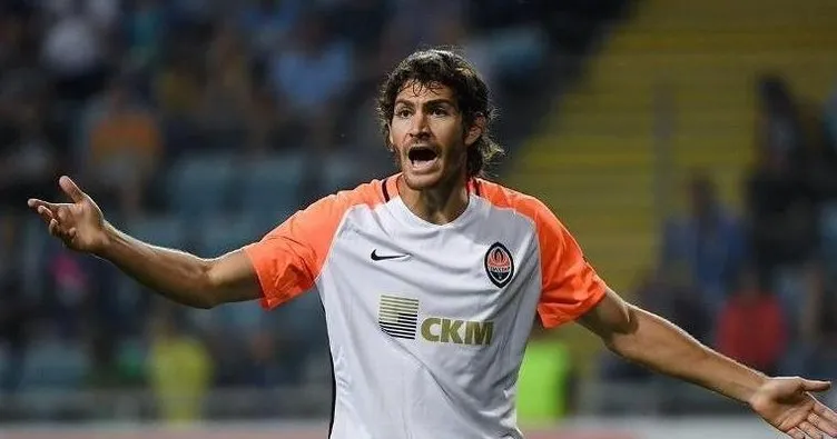 Antalyaspor’un yeni transferi Leschuk imzayı attı