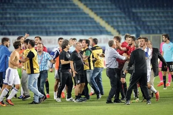 Türkiye, Güney Kıbrıs’a yenildi maç sonu olay çıktı!