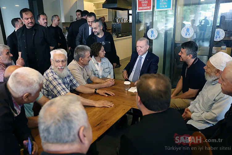 Başkan Erdoğan’dan sürpriz ziyaret: Vatandaşlarla bir araya geldi, sohbet etti