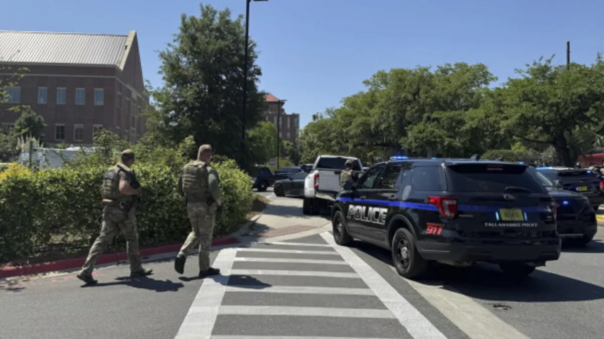 Florida’da stadyum çevresinde silahlar konuştu: 12 yaralı