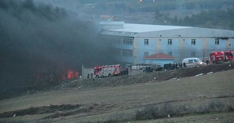 Arnavutköy’de fabrika yangını