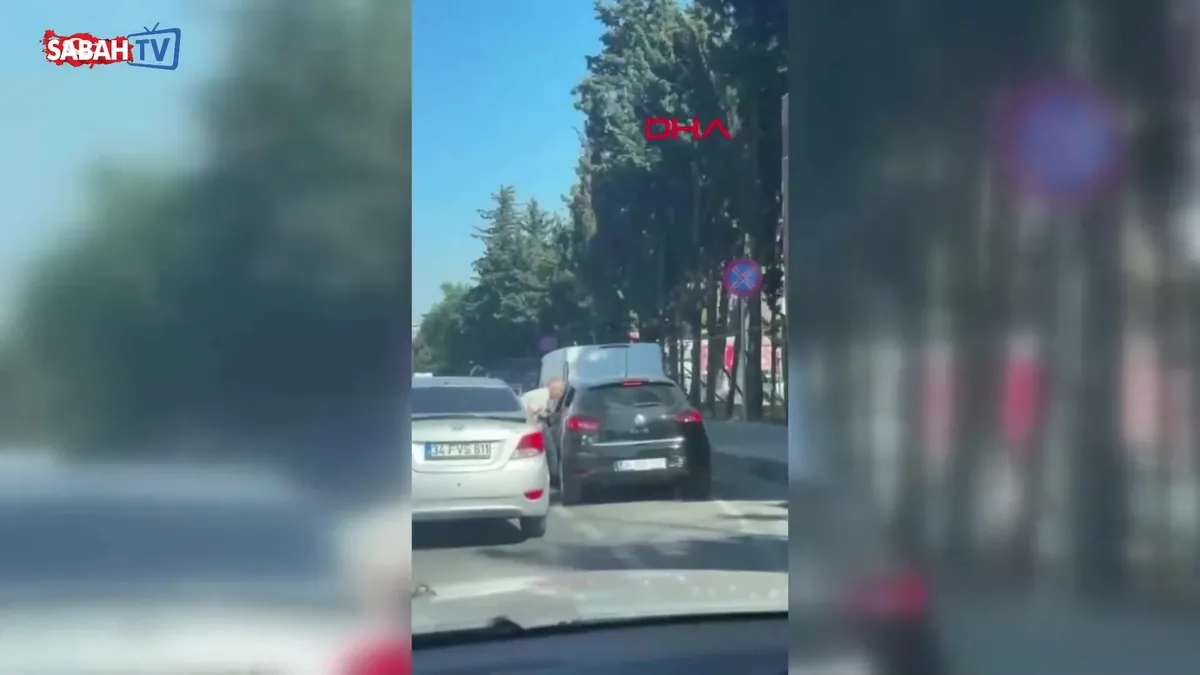 Beylikdüzü’nde trafikte tartıştığı sürücüye saldırdı; 180 bin lira para cezası kesildi videosunu izle Beylikdüzü’nde trafikte tartıştığı sürücüye saldırdı; 180 bin lira para cezası kesildi videosunu izle