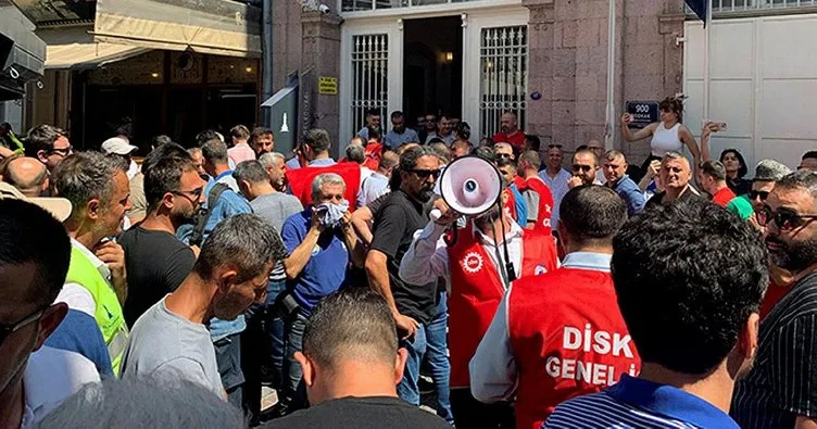 İzmir Büyükşehir’de 18 bin işçi iş bıraktı