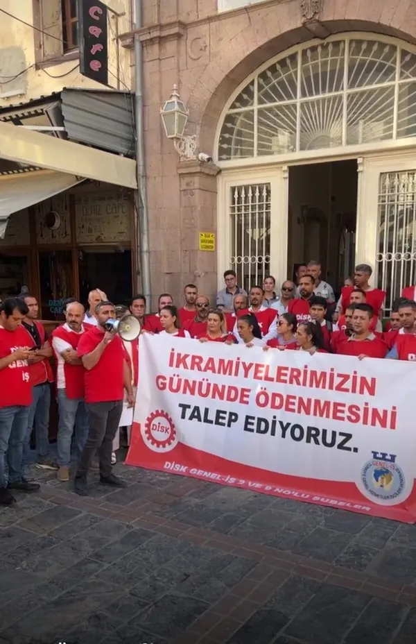 once-memurlar-simdi-de-isciler-izmir-buyuksehirde-ikramiye-isyani-1723715027725.jpg