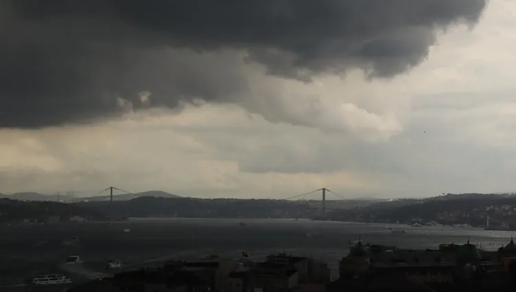 İstanbullulara dolu ve yağmur şoku!