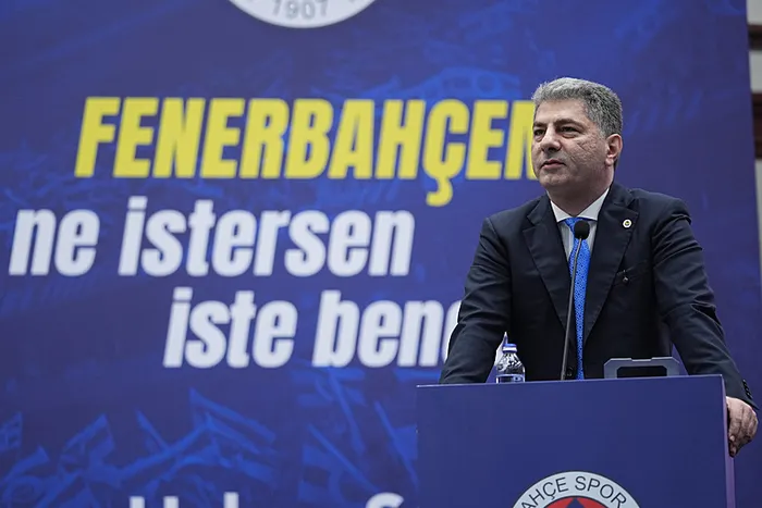 hakan-safi-fenerbahcemizi-2050-senesine-hep-beraber-hazirlamaliyiz-1779739056842.jpeg