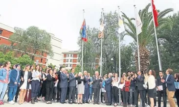 İzmir Ekonomi’ye büyük onur