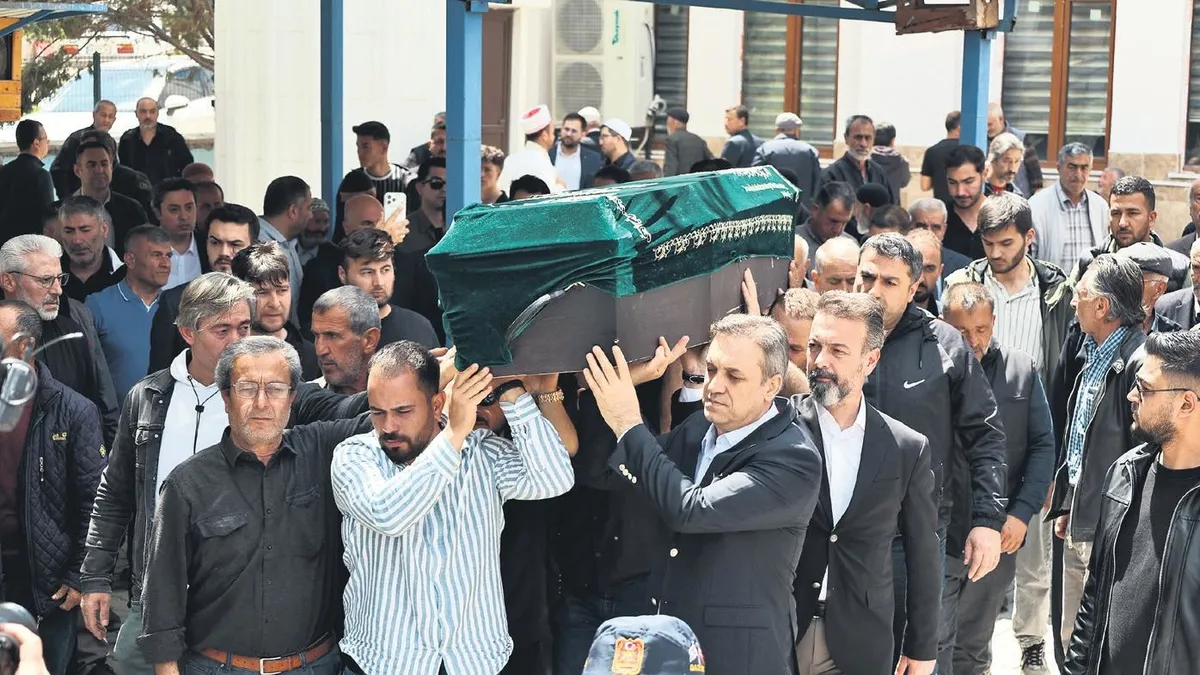 Cinayet kurbanı Kübra’ya veda