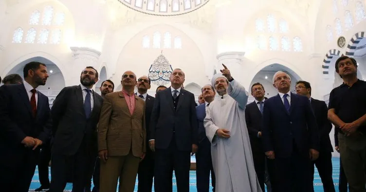 Erdoğan, Ulus İtfaiye Meydanı Camii’ni inceledi