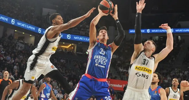Anadolu Efes, Partizan engeline takılmadı! Anadolu Efes, Partizan engeline takılmadı!