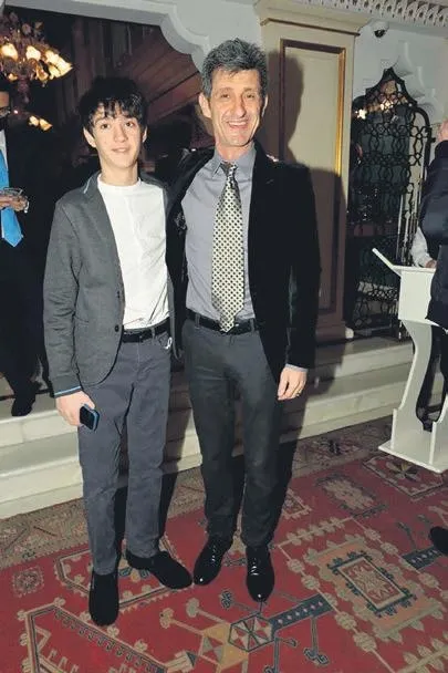 Hugo’nun Tolga Abi’si oğlu Mir ile görüntülendi