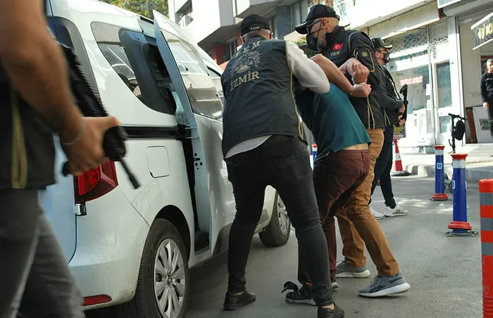 son-dakika-bursadaki-bombali-eylemin-failini-chp-uyeleri-saklamis-operasyonun-detaylari-ortaya-cikti-1666856204462.jpg