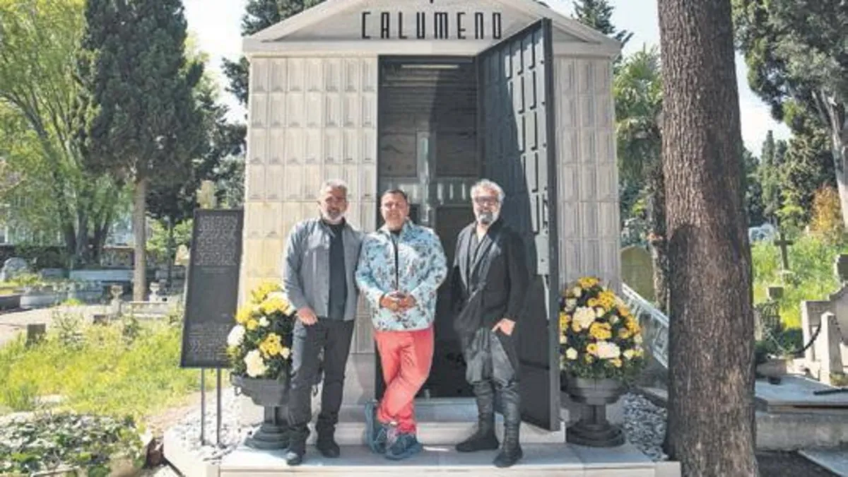 Mezarlıkta belgesel gösterimi