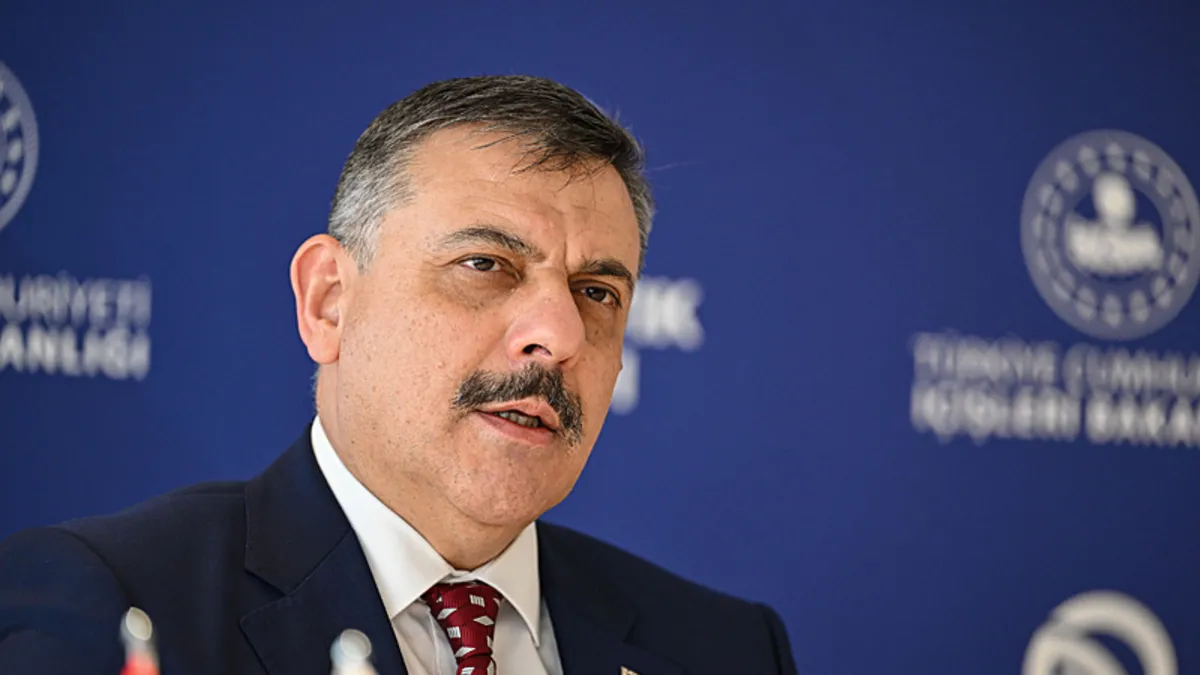 İçişleri Bakanı Mustafa Çiftçi konuşma yaparken