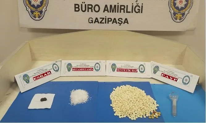 Antalya’da uyuşturucu madde imal ve ticareti suçundan 10 kişi tutuklandı