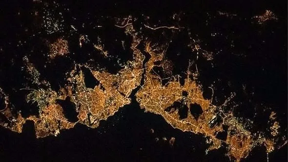 Kuzey ışıkları uzaydan görüntülendi