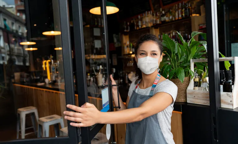 Kafeler ve restoranlar bugün saat kaçta kapanıyor? Kafeler ve restoranlar ne zaman paket servise başlayacak? İşte yasak saati