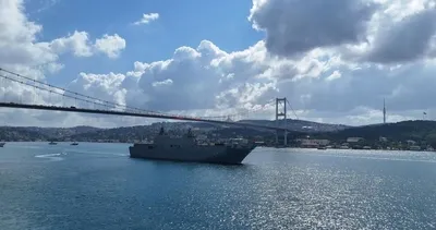 Deniz Kuvvetleri’nden Boğaz’da zafer selamı! TCG Anadolu liderliğinde 15 gemi Boğaz’dan geçti