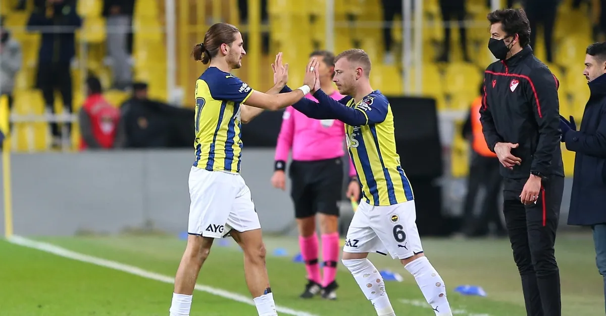 Son dakika: Fenerbahçe'de Max Meyer ile yollar ayrıldı - Son Dakika ...