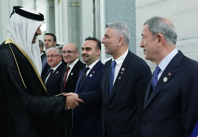 bakan-bolat-acikladi-hedef-5-milyar-dolar-1701761490835.jpg