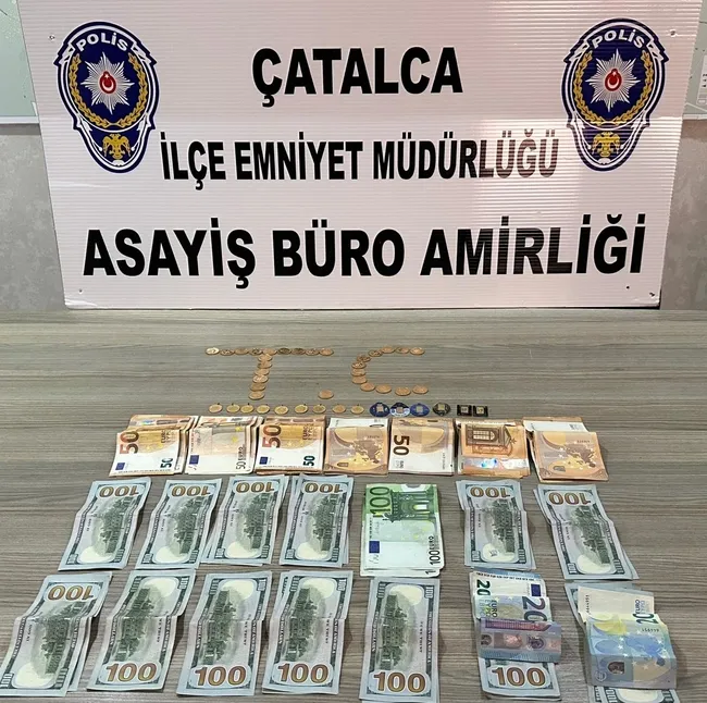 istanbul-catalcada-akilalmaz-olay-17-yasindaki-genc-komiserim-diyerek-81-yasindaki-adami-dolandirdi-tam-1-mily-1785240742030.jpg