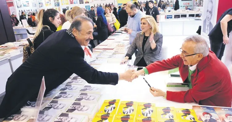 Usta gazeteciler okurlarıyla buluştu