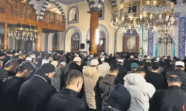 81 ilde Filistin için sabah namazı buluşması #adana