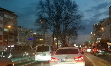 İstanbul’da haftanın ilk gününde trafik yoğunluğu yaşandı #istanbul
