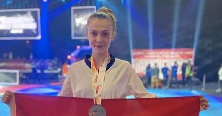Merve Dinçel'den gümüş madalya