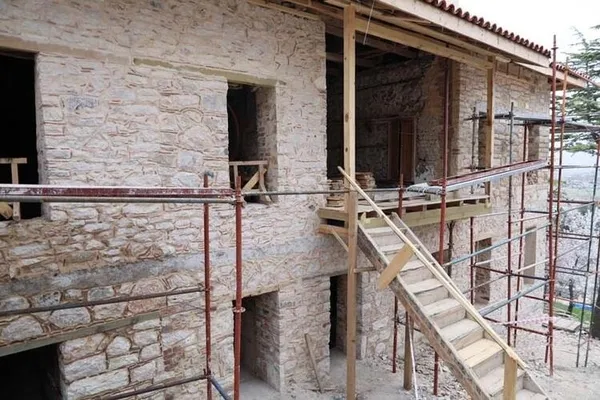 serdengectinin-evraki-catidaki-bolmeden-cikti-1649913114708.jpg
