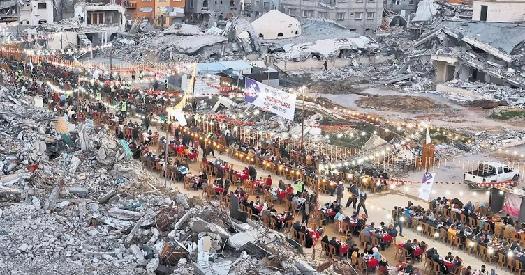 Enkazlar arasında sahur ve iftar