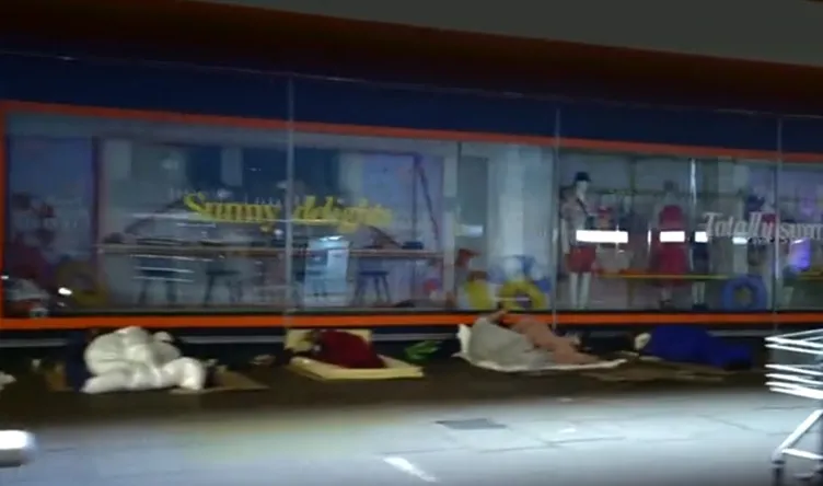 İngiltere’de şoke eden manzara! Ünlü muhabir bu sözlerle özetledi: Böyle bir şey görmedim!