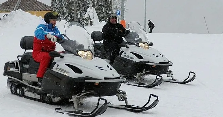 Putin ile Lukaşenko’dan kar motosikletli diplomasi