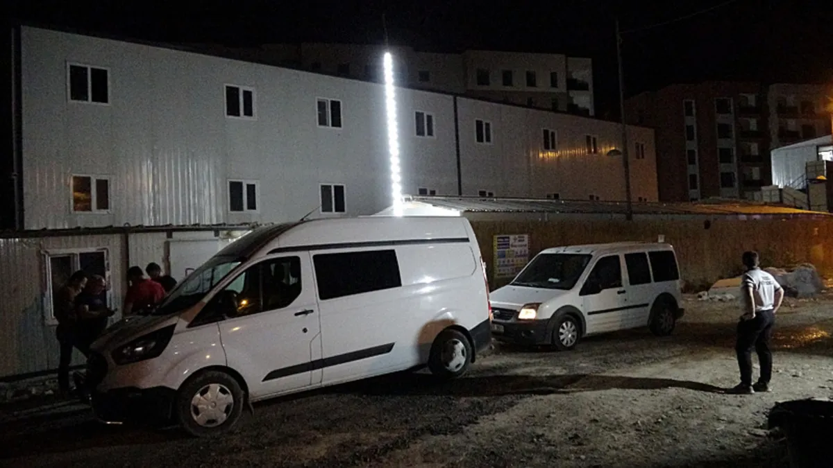 Genç işçinin acı sonu: Şantiyede ölü bulundu! Genç işçinin acı sonu: Şantiyede ölü bulundu!