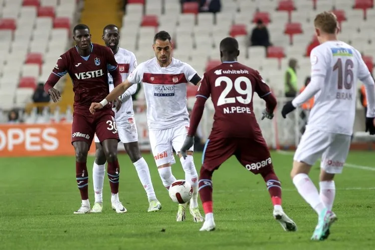 Sivasspor-Trabzonspor maçı sonrası Abdullah Avcı’ya flaş eleştiri! Bu kadroyu o kurmadı ama...