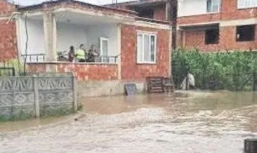 Karadeniz’de sağanak, taşkına yol açtı