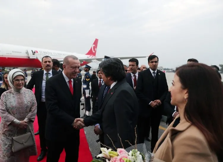 Başkan Erdoğan'a Pakistan'da coşkulu karşılama