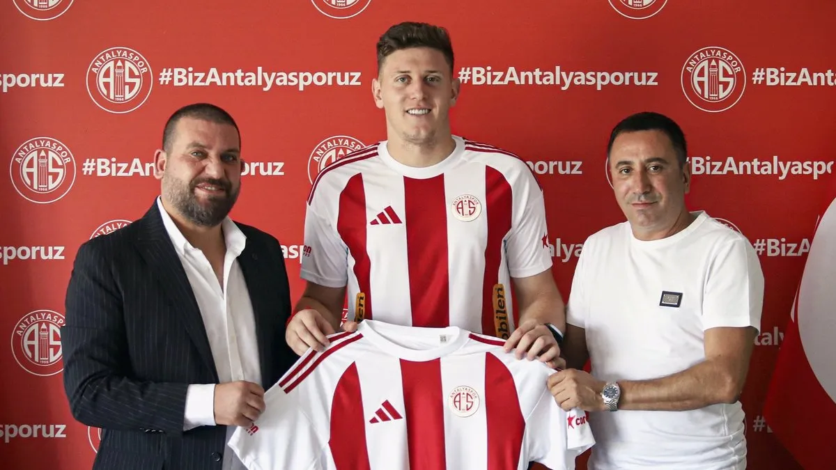 Antalyaspor, Arjantinli forvet Gaich için imza töreni düzenledi