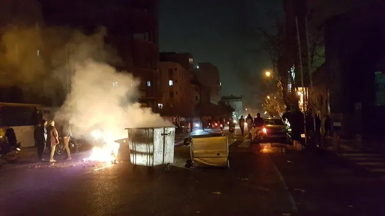 İran’da neler oluyor?