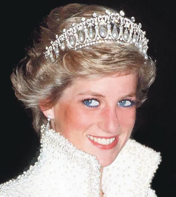 guzelliginin-altinda-bunlar-yatiyor-prenses-diananin-9-guzellik-sirri-1649421286084.jpg