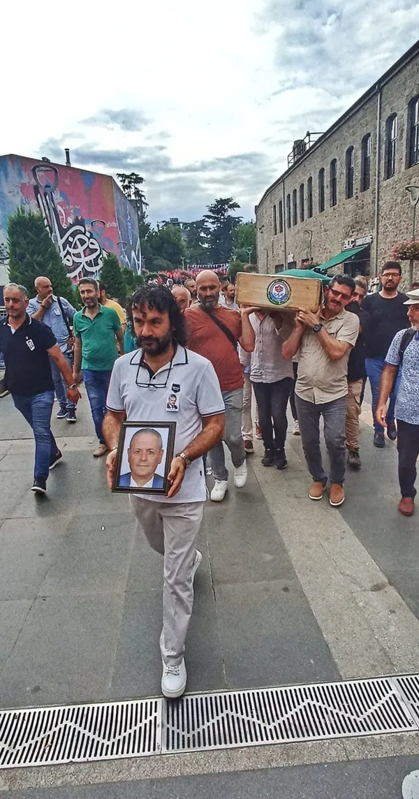 gazeteci-orhan-cavusoglu-son-yolculuguna-ugurlandi-1693234843203.jpeg