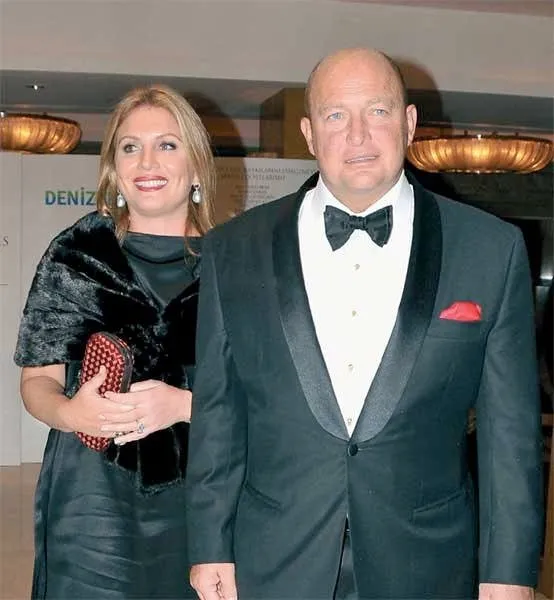 Caroline Koç ile ilgili görsel sonucu