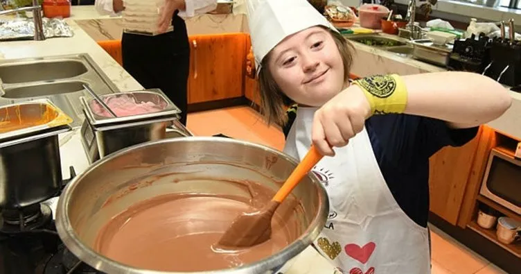 İzmir’de Çikolata yaptılar