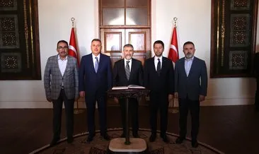 Hazine ve Maliye Bakanı Nureddin Nebati, Adana Valiliği’ni ziyaret etti